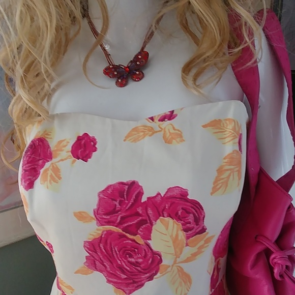 Beautiful Summer Dress! NWOT! - Picture 2 of 7